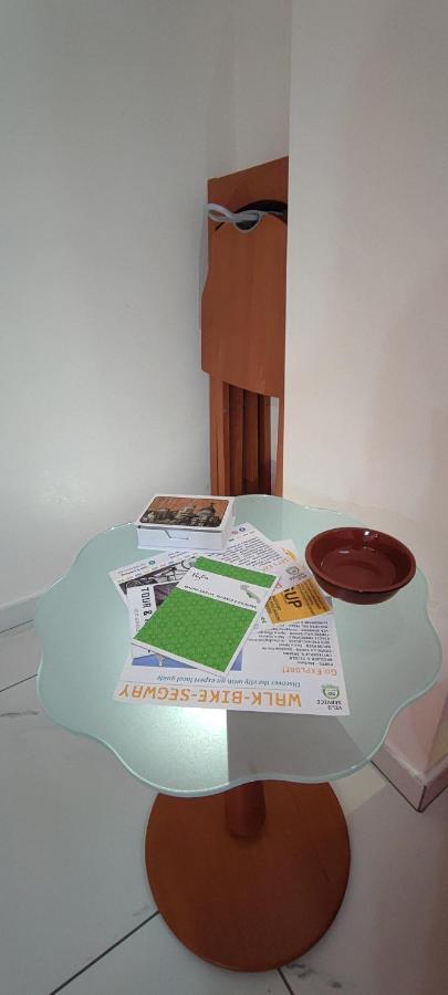 Mariposa Guest House Μπάρι Εξωτερικό φωτογραφία