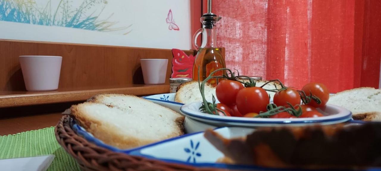 Mariposa Guest House Μπάρι Εξωτερικό φωτογραφία